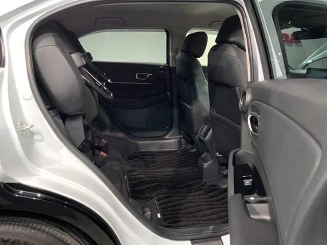 ヴェゼル ｅ：ＨＥＶ　Ｚ　Ｈ　ＳＥＮＳＩＮＧ　最長５年保証　ワンオーナー　純正ナビＴＶ　Ｒカメラ　マルチビュ－　ＥＴＣ　ＬＥＤライト　ＶＳＡ　シ－トヒ－タ－　クルコン　アルミ　スマ－トキ－　スペアキ－　盗難防止装置　整備記録簿（35枚目）