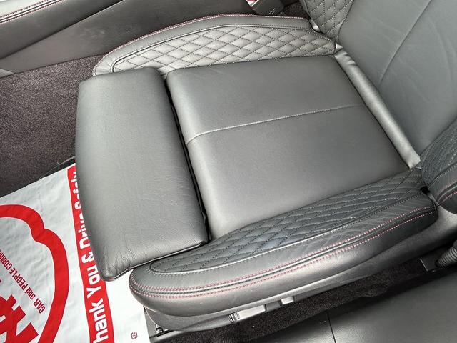 スカイライン 400R ★サンルーフ ★革スポーツシート ★メーカーナビ ★アラウンドビューモニター ★フルセグTV ★シートヒーター ★メモリー機能パワーシート ★クルーズコントロール ★エマージェンシーブレーキ ★ソナー(42枚目)