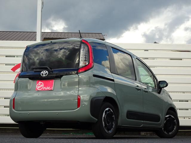 シエンタ Ｚ　純正８インチＤＡナビ　パノラミックビューモニター　コンフォートパッケージ　ＥＴＣ２．０　ハンズフリー両側パワースライドドア　ＬＥＤ　電動格納ミラー　ブラインドスポットモニター（2枚目）