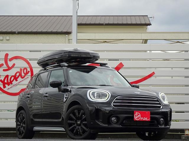 ＭＩＮＩ クーパーＤ　クロスオーバー　前席シートヒーター　前席パワーシート　１８インチアルミ　ヘッドアップディスプレイ　革シート　マルチディスプレイメーター　パワーバックドア　バックカメラ　インテリジェントセイフティ　クルーズコントロール（6枚目）