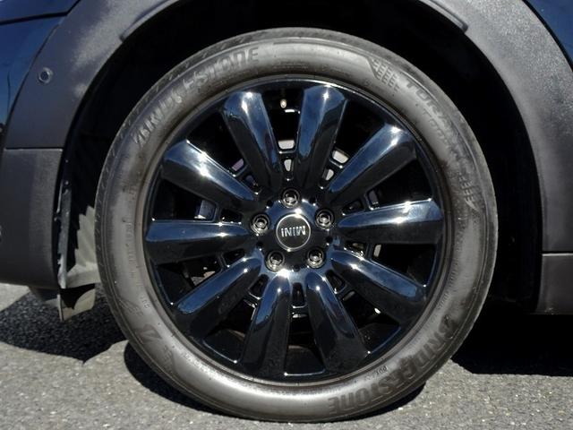 ＭＩＮＩ クーパーＤ　クロスオーバー　前席シートヒーター　前席パワーシート　１８インチアルミ　ヘッドアップディスプレイ　革シート　マルチディスプレイメーター　パワーバックドア　バックカメラ　インテリジェントセイフティ　クルーズコントロール（20枚目）