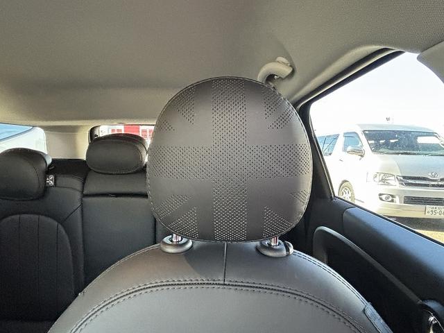 ＭＩＮＩ クーパーＤ　クロスオーバー　前席シートヒーター　前席パワーシート　１８インチアルミ　ヘッドアップディスプレイ　革シート　マルチディスプレイメーター　パワーバックドア　バックカメラ　インテリジェントセイフティ　クルーズコントロール（40枚目）