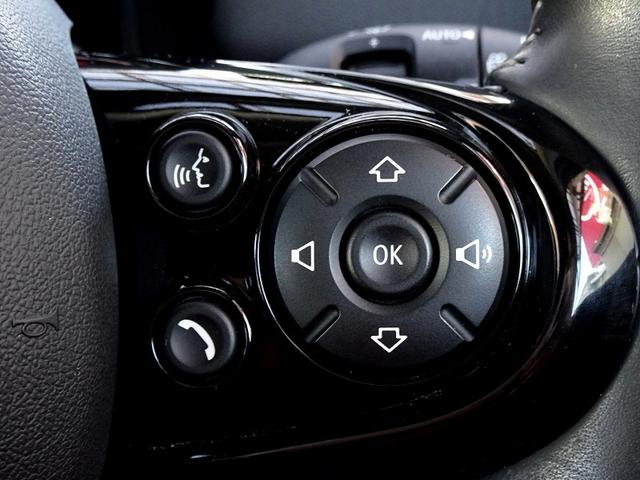 ＭＩＮＩ クーパーＤ　クロスオーバー　前席シートヒーター　前席パワーシート　１８インチアルミ　ヘッドアップディスプレイ　革シート　マルチディスプレイメーター　パワーバックドア　バックカメラ　インテリジェントセイフティ　クルーズコントロール（48枚目）