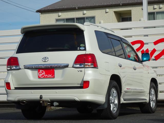 ランドクルーザー ＡＸ　Ｇセレクション　純正エアロ　純正ナビゲーション　フルセクテレビ　シルクブレイズ１本出しマフラー　ＬＥＤテールレンズ　レーダークルーズコントローラー　全席シートヒーター　ビルトインＥＴＣ　キャンピング登録（7枚目）