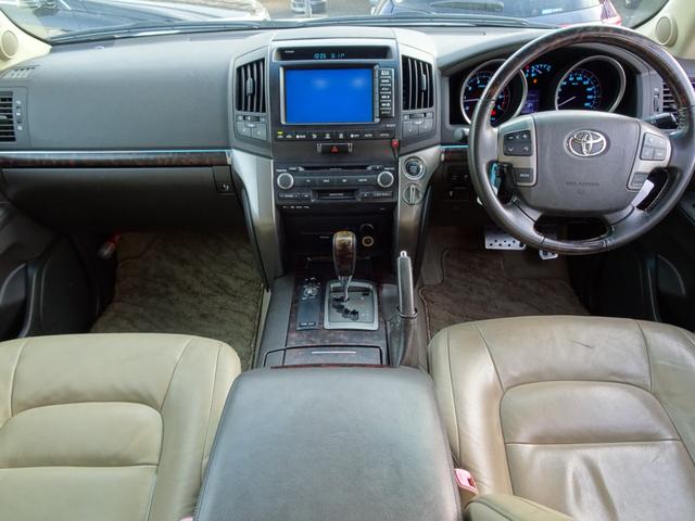 ランドクルーザー ＡＸ　Ｇセレクション　純正エアロ　純正ナビゲーション　フルセクテレビ　シルクブレイズ１本出しマフラー　ＬＥＤテールレンズ　レーダークルーズコントローラー　全席シートヒーター　ビルトインＥＴＣ　キャンピング登録（25枚目）