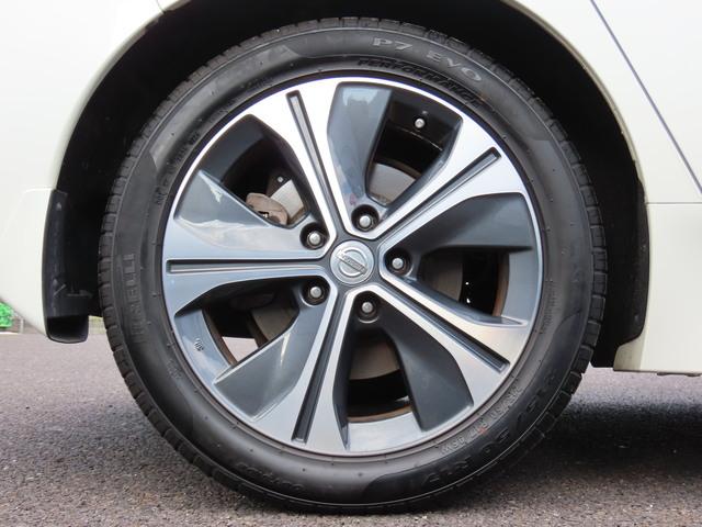 リーフ Ｇ　ワンオーナー　プロパイロット　アラウンドビューモニター　純正ドライブレコーダー　デジタルインナーミラー　ブラインドスポットモニター　エアマージェンシーブレーキ　ステアリングヒーター　ビルトインＥＴＣ（18枚目）