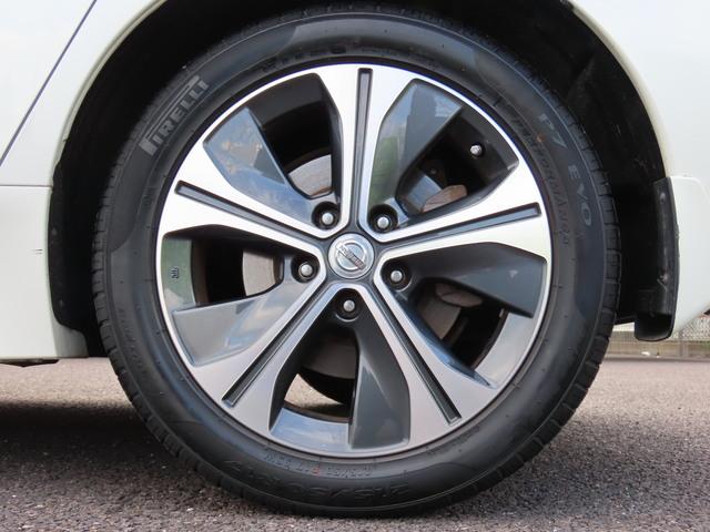 リーフ Ｇ　ワンオーナー　プロパイロット　アラウンドビューモニター　純正ドライブレコーダー　デジタルインナーミラー　ブラインドスポットモニター　エアマージェンシーブレーキ　ステアリングヒーター　ビルトインＥＴＣ（20枚目）