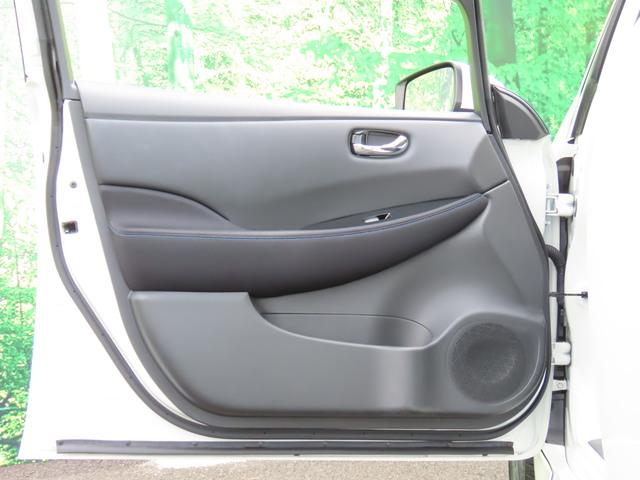 リーフ Ｇ　ワンオーナー　プロパイロット　アラウンドビューモニター　純正ドライブレコーダー　デジタルインナーミラー　ブラインドスポットモニター　エアマージェンシーブレーキ　ステアリングヒーター　ビルトインＥＴＣ（32枚目）