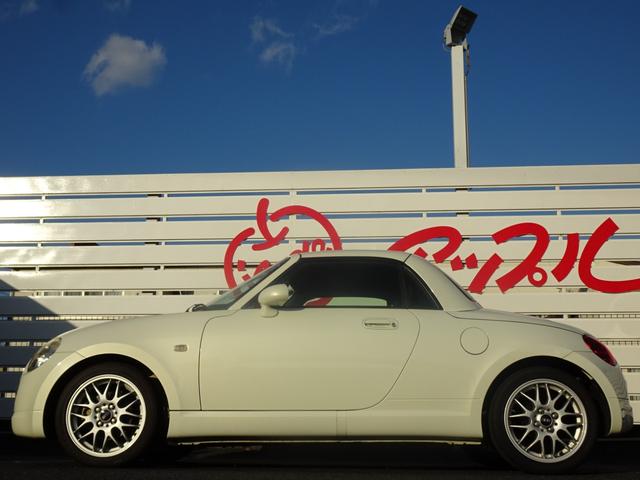 コペン 10thアニバーサリーエディション MOMOハンドル ETC HIDヘッドランプ アクティブトップ開閉動作確認済み TCターボ 黒革シート(7枚目)