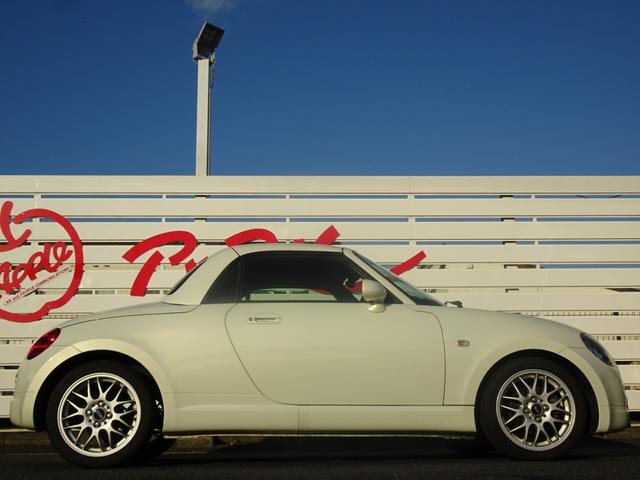 コペン 10thアニバーサリーエディション MOMOハンドル ETC HIDヘッドランプ アクティブトップ開閉動作確認済み TCターボ 黒革シート(8枚目)