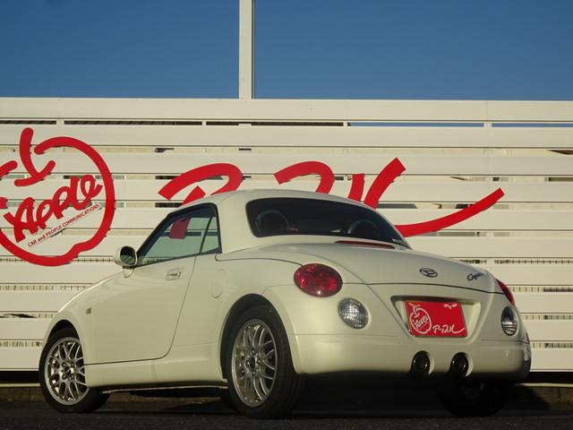 コペン 10thアニバーサリーエディション MOMOハンドル ETC HIDヘッドランプ アクティブトップ開閉動作確認済み TCターボ 黒革シート(10枚目)