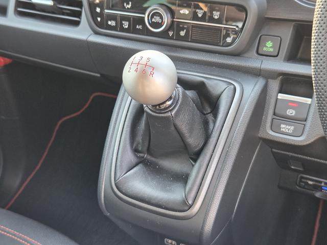 Ｎ－ＯＮＥ ＲＳ　６速マニュアル　ホンダセンシング　純正ナビＴＶ　バックカメラ　Ｂｌｕｅｔｏｏｔｈ　純正アルミシフトノブ　純正アルミペダル　ドラレコ　ＥＴＣ　スペアキー　プッシュスタート　クルコン（16枚目）