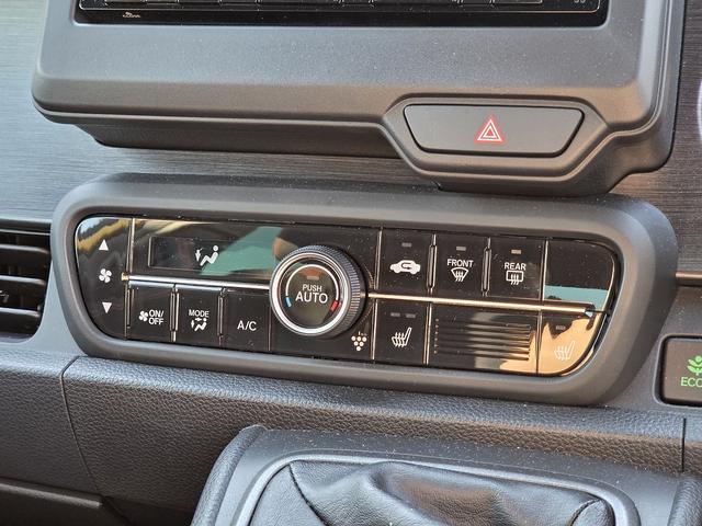 Ｎ－ＯＮＥ ＲＳ　６速マニュアル　ホンダセンシング　純正ナビＴＶ　バックカメラ　Ｂｌｕｅｔｏｏｔｈ　純正アルミシフトノブ　純正アルミペダル　ドラレコ　ＥＴＣ　スペアキー　プッシュスタート　クルコン（25枚目）