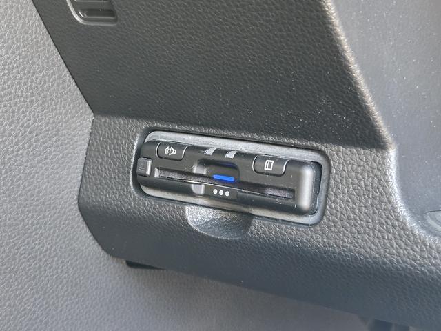Ｎ－ＯＮＥ ＲＳ　６速マニュアル　ホンダセンシング　純正ナビＴＶ　バックカメラ　Ｂｌｕｅｔｏｏｔｈ　純正アルミシフトノブ　純正アルミペダル　ドラレコ　ＥＴＣ　スペアキー　プッシュスタート　クルコン（28枚目）