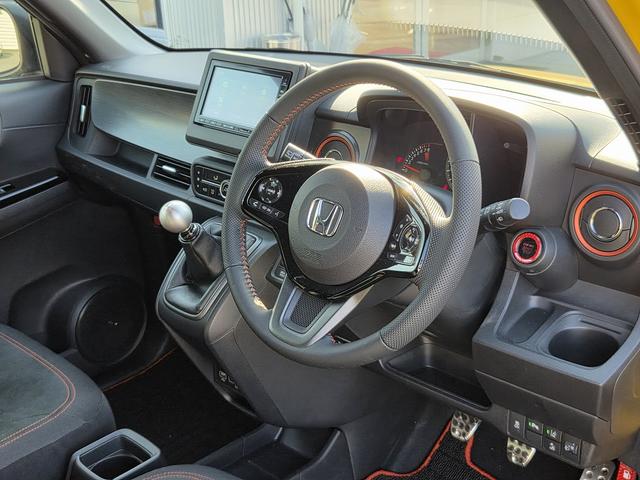 Ｎ－ＯＮＥ ＲＳ　６速マニュアル　ホンダセンシング　純正ナビＴＶ　バックカメラ　Ｂｌｕｅｔｏｏｔｈ　純正アルミシフトノブ　純正アルミペダル　ドラレコ　ＥＴＣ　スペアキー　プッシュスタート　クルコン（32枚目）