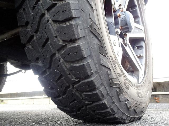 ジムニー XG グリルガード リフトアップ 前後バンパーチッピング塗装 外品アルミホイール カロッツェリアナビゲーション フルセグテレビ(17枚目)