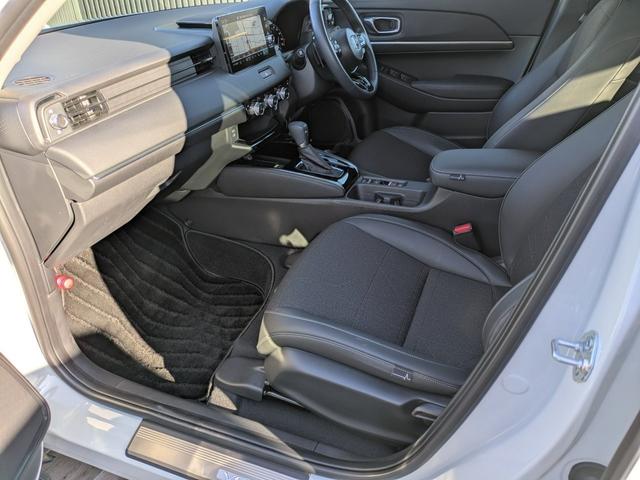 ヴェゼル ｅ：ＨＥＶＺ　２年間走行無制限保証　ホンダセンシングドラレコ前後　フルセグＴＶ　ＬＥＤヘッドライト純正ＮＡＶＩ　ＥＴＣ２．０　バックカメラ　１０スピーカー　　　ワンオーナー　禁煙車（18枚目）