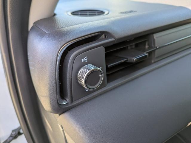 ヴェゼル ｅ：ＨＥＶＺ　２年間走行無制限保証　ホンダセンシングドラレコ前後　フルセグＴＶ　ＬＥＤヘッドライト純正ＮＡＶＩ　ＥＴＣ２．０　バックカメラ　１０スピーカー　　　ワンオーナー　禁煙車（21枚目）