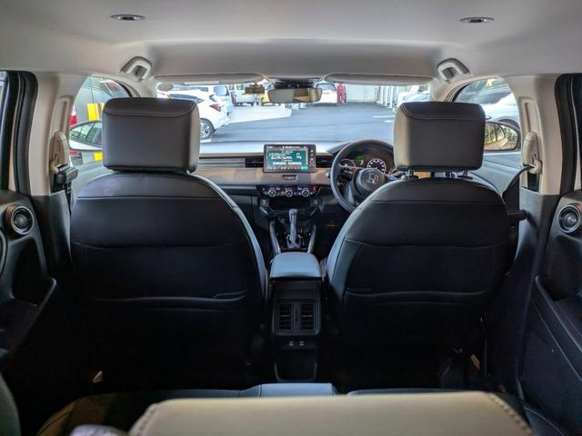 ヴェゼル ｅ：ＨＥＶＺ　２年間走行無制限保証　ホンダセンシングドラレコ前後　フルセグＴＶ　ＬＥＤヘッドライト純正ＮＡＶＩ　ＥＴＣ２．０　バックカメラ　１０スピーカー　　　ワンオーナー　禁煙車（23枚目）