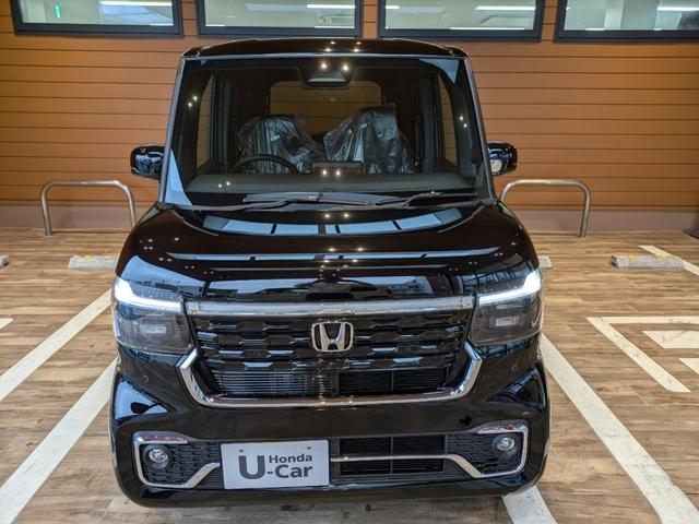 Ｎ－ＢＯＸカスタム ターボ　２年間走行無制限保証　未使用車　ホンダセンシングＬＥＤヘッドライト　バックカメラ　フルエアロ　　両側電動スライドドア　シートヒーターワンオーナー　禁煙車（3枚目）