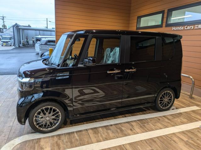 Ｎ－ＢＯＸカスタム ターボ　２年間走行無制限保証　未使用車　ホンダセンシングＬＥＤヘッドライト　バックカメラ　フルエアロ　　両側電動スライドドア　シートヒーターワンオーナー　禁煙車（6枚目）