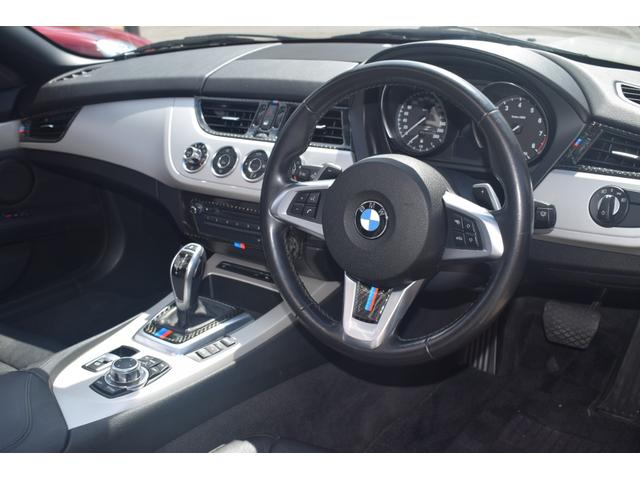 BMW Z4 S DRIVE 20I HI-LINE PACKAGE | 2012 | WHITE | 63000 km BMW Z4 S DRIVE 20I HI-LINE PACKAGE | 2012 | WHITE | 63000 km