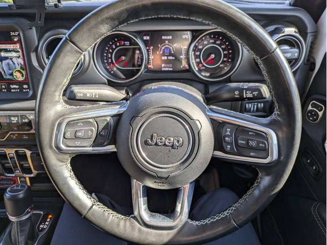 ジープ・グラディエーター ルビコン エクストリームJアルミホイール FOXショックリフトアップ LEDヘッドライト ルーフラック ブラウンレザーシート シートヒーター フロント・バックカメラ ヒッチメンバー(11枚目)