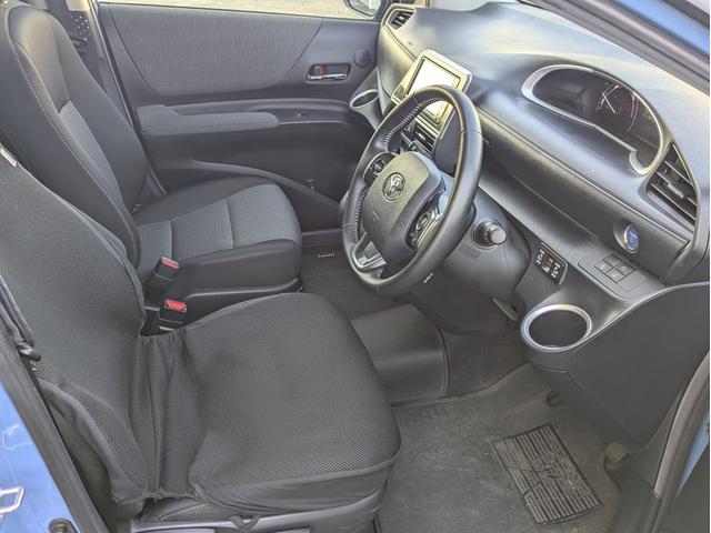 シエンタ ハイブリッドファンベースＧセーフティーエディションＩＩ　ＡＣ１００Ｖ１５００Ｗ　ＬＥＤヘッドライト　トヨタセーフティセンス　両側パワースライドドア　スマートキー　シートヒーター（11枚目）