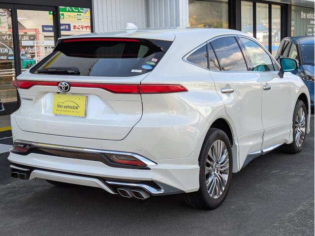 ハリアー Ｚ　レザーパッケージ　モデリスタエアロ　ＪＢＬサウンドナビ　３６０°カメラ　純正ナビ　地デジＴＶ　革シート　エアシート　デジタルインナーミラー　パワーバックドア　トヨタセーフティセンス　ＢＳＭ　ＨＵＤ（8枚目）