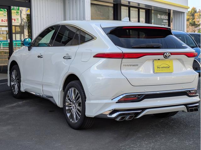 ハリアー Ｚ　レザーパッケージ　モデリスタエアロ　ＪＢＬサウンドナビ　３６０°カメラ　純正ナビ　地デジＴＶ　革シート　エアシート　デジタルインナーミラー　パワーバックドア　トヨタセーフティセンス　ＢＳＭ　ＨＵＤ（9枚目）