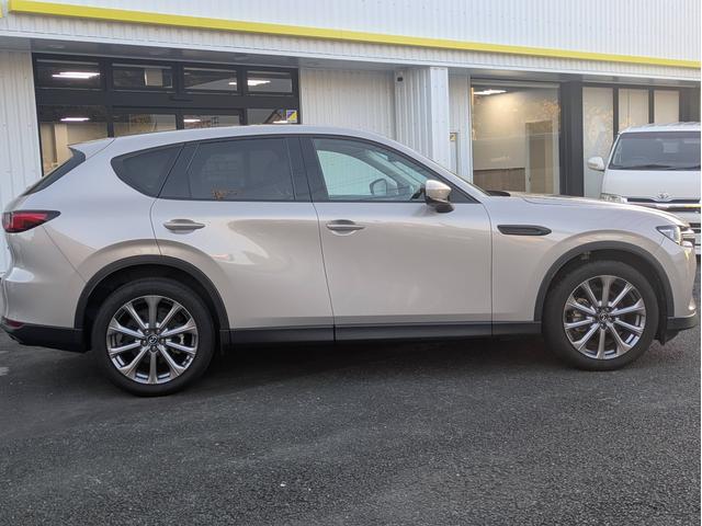 ＣＸ－６０ ２５Ｓ　エクスクルーシブモード　ホワイトレザーシート　エアシート　スマートキー　パワーバックドア　純正ナビ　地デジＴＶ　３６０°カメラ　ブルートゥース　ＥＴＣ　スマートブレーキサポート　レーンキープ（4枚目）