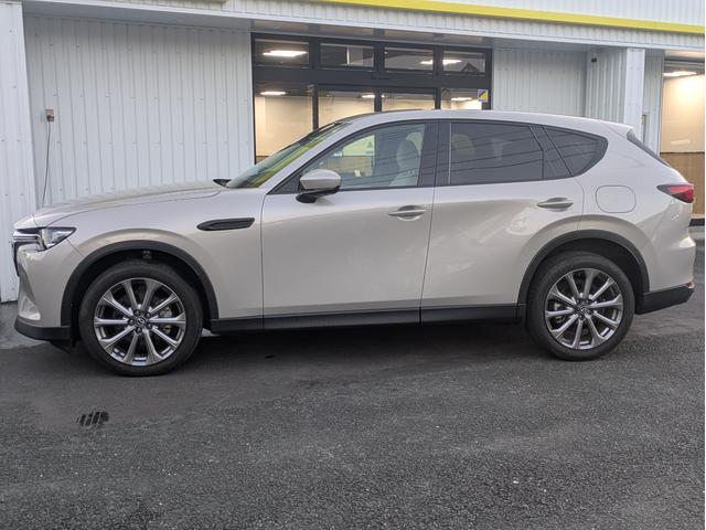 ＣＸ－６０ ２５Ｓ　エクスクルーシブモード　ホワイトレザーシート　エアシート　スマートキー　パワーバックドア　純正ナビ　地デジＴＶ　３６０°カメラ　ブルートゥース　ＥＴＣ　スマートブレーキサポート　レーンキープ（5枚目）