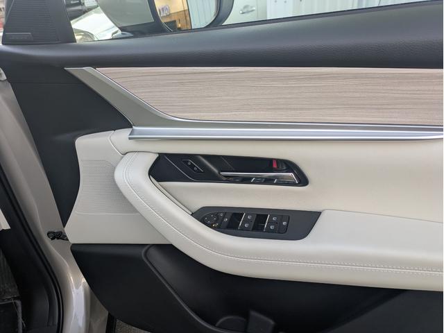 ＣＸ－６０ ２５Ｓ　エクスクルーシブモード　ホワイトレザーシート　エアシート　スマートキー　パワーバックドア　純正ナビ　地デジＴＶ　３６０°カメラ　ブルートゥース　ＥＴＣ　スマートブレーキサポート　レーンキープ（23枚目）