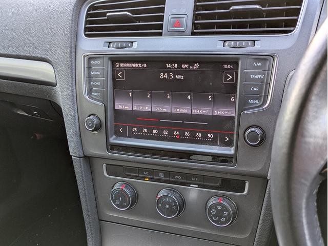 ゴルフ ４０ｔｈエディション　キーレス　純正ナビ　地デジＴＶ　バックカメラ　プリクラッシュセーフティ（17枚目）