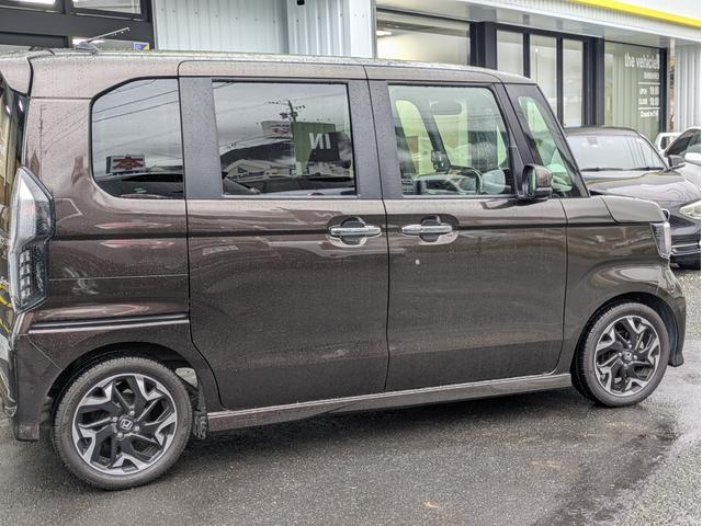 Ｎ－ＢＯＸカスタム Ｇ・Ｌターボホンダセンシング　ホンダセンシング　両側パワースライドドア　スマートキー　純正ナビ　地デジＴＶ　ブルートゥース　バックカメラ　ハーフレザーシート　シートヒーター（4枚目）