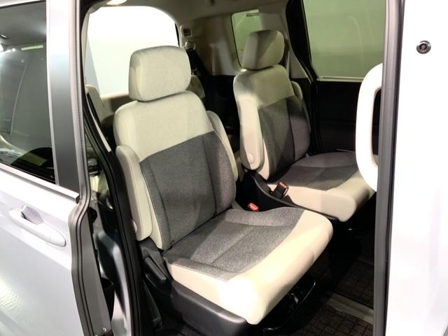 フリード エアー EX H SENSING 新車保証 禁煙試乗車 純正ナビLXM-242ZFNi TV Rカメラ BTオ-ディオ ETC LEDライト VSA 両側電動ドア 6人乗り シートヒーター クルコン 純正アルミ(18枚目)