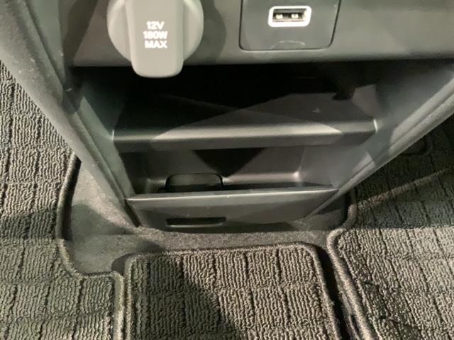 フリード エアー EX H SENSING 新車保証 禁煙試乗車 純正ナビLXM-242ZFNi TV Rカメラ BTオ-ディオ ETC LEDライト VSA 両側電動ドア 6人乗り シートヒーター クルコン 純正アルミ(29枚目)