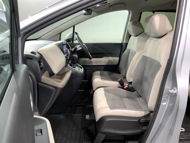 フリード エアー EX H SENSING 新車保証 禁煙試乗車 純正ナビLXM-242ZFNi TV Rカメラ BTオ-ディオ ETC LEDライト VSA 両側電動ドア 6人乗り シートヒーター クルコン 純正アルミ(31枚目)