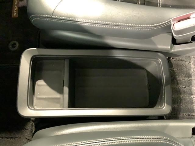 ステップワゴン e:HEVスパーダ プレミアムライン H SENSING 最長5年保証 禁煙ワンオ-ナ- 純正ナビLXM-247VFLi TV Rカメラ マルチビュ- CD録音 BTオ-ディオ DVD ETC LEDライト 両側電動ドア シ-トヒ-タ-(29枚目)