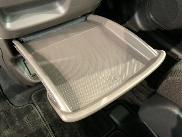 フリード G・ホンダセンシング 最長5年保証 禁煙ワンオーナー Cパッケージ 純正ナビVXM-224VFi TV Rカメラ CD録音 BTオ-ディオ DVD ドラレコ ETC LEDライト VSA 両側電動ドア シートヒーター(27枚目)