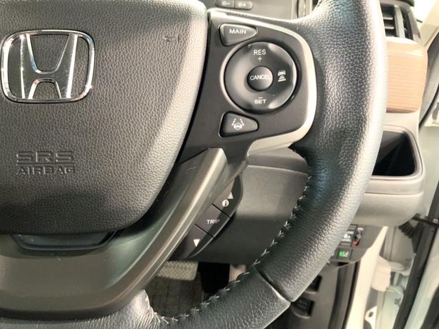 フリード クロスター・ホンダセンシング　最長５年保証　ワンオーナー　純正ナビＶＸＭ－２２７ＶＦＮｉ　フルセグ　Ｂｌｕｅｔｏｏｔｈ　Ｒカメラ　社外前後ドラレコ　ＥＴＣ　ＬＥＤライト　６人乗　両側電動ドア　シートヒーター　サイドエアバック（11枚目）