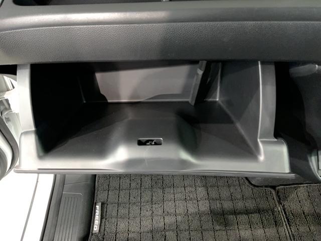 フリード クロスター・ホンダセンシング　最長５年保証　ワンオーナー　純正ナビＶＸＭ－２２７ＶＦＮｉ　フルセグ　Ｂｌｕｅｔｏｏｔｈ　Ｒカメラ　社外前後ドラレコ　ＥＴＣ　ＬＥＤライト　６人乗　両側電動ドア　シートヒーター　サイドエアバック（26枚目）