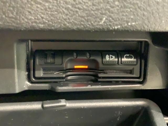 セレナ ハイウェイスター 最長5年保証 禁煙ワンオーナー 純正ナビMJ117D-W フルセグ Rカメラ マルチビュー BTオ-ディオ 衝突軽減B ETC LEDライト 横滑り防止 両側電動ドア 8人乗 純正アルミ(11枚目)