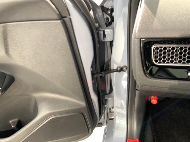 シビック e:HEV H SENSING 最長5年保証 禁煙1オ-ナ- 純正ナビ フルセグ Bluetooth Rカメラ 純正アルミ シートヒーター ドラレコ LEDライト スマートキー(42枚目)