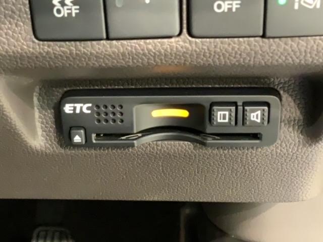 フリードハイブリッド ハイブリッド・Gホンダセンシング 最長5年保証 禁煙車 純正ナビVXM-175VFI フルセグ Bluetooth Rカメラ ETC LEDライト 両側電動 社外前後ドラレコ 純正アルミ 6ニ人乗 スマートキー サイドエアバック(13枚目)