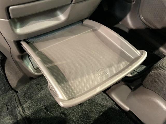 フリードハイブリッド ハイブリッド・Gホンダセンシング 最長5年保証 禁煙車 純正ナビVXM-175VFI フルセグ Bluetooth Rカメラ ETC LEDライト 両側電動 社外前後ドラレコ 純正アルミ 6ニ人乗 スマートキー サイドエアバック(27枚目)