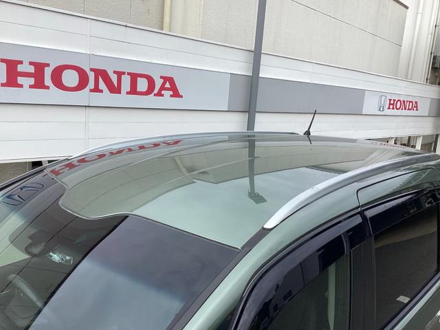 フリード＋ハイブリッド ハイブリッド・クロスターホンダセンシング　当店下取　ワンオーナー　タイヤ４本新品　ホンダセンシング　純正ギャザズ９インチインターナビ　リアカメラ　フルセグ　リア両側パワースライドドア　クルーズコントロール　シートヒーター　ＥＴＣ　ルーフレール（23枚目）