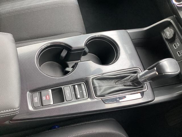 シビック LX 当社下取り ワンオーナー ホンダセンシング コネクトディスプレー リアカメラ フルセグ 減速セレクター シートヒーター 純正ETC2.0 VSA クルーズコントロール サイドエアバッグ 電子パーキング(13枚目)