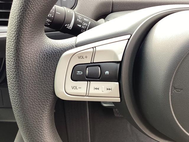 フィット ｅ：ＨＥＶクロスター　ホンダセンシング　純正ギャザズ８インチインターナビ　リアカメラ　フルセグ　クルーズコントロール　ＶＳＡ　純正音声ガイドＥＴＣ　パーキングセンサー　前後誤発進抑制機能　純正ドライブレコーダーＦ／Ｒ（35枚目）