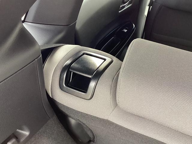 フィット ｅ：ＨＥＶクロスター　ホンダセンシング　純正ギャザズ８インチインターナビ　リアカメラ　フルセグ　クルーズコントロール　ＶＳＡ　純正音声ガイドＥＴＣ　パーキングセンサー　前後誤発進抑制機能　純正ドライブレコーダーＦ／Ｒ（51枚目）